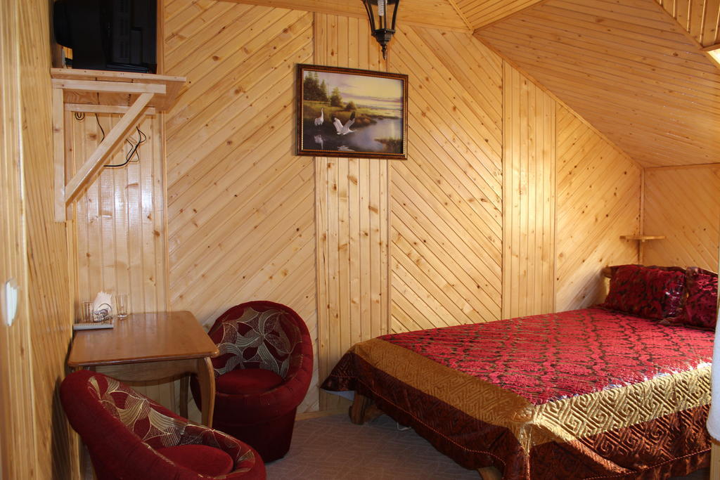 Hotel Pid Yavorom Drogomirchany Zimmer foto